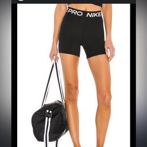 Nike NP 365 5" Short in Black & White